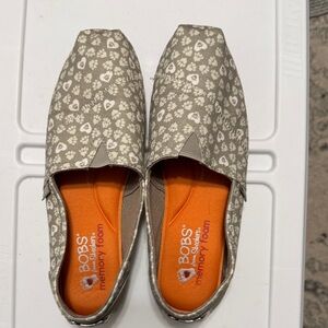 Skechers BOBS Women's Gray paw print Heart Flats
